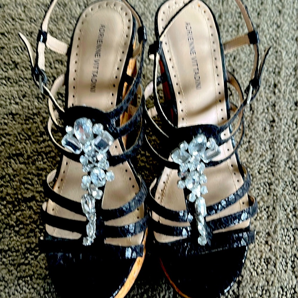 Adrianne Vittadini sandals ladies size 8